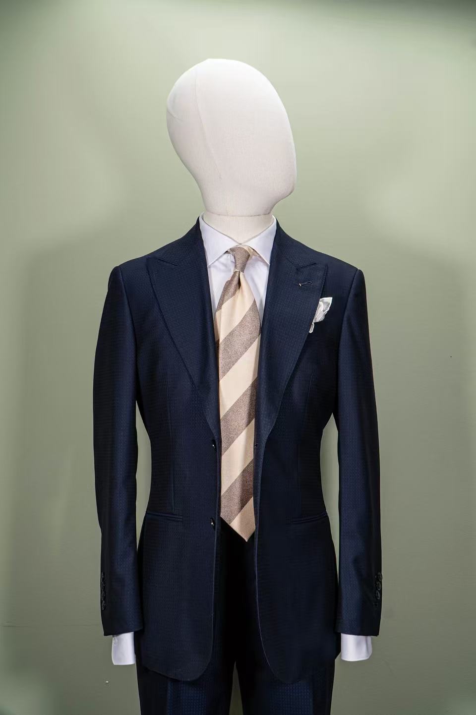 Products: LD-C002 Necktie / Stripes / Business / Wedding / Versatile
