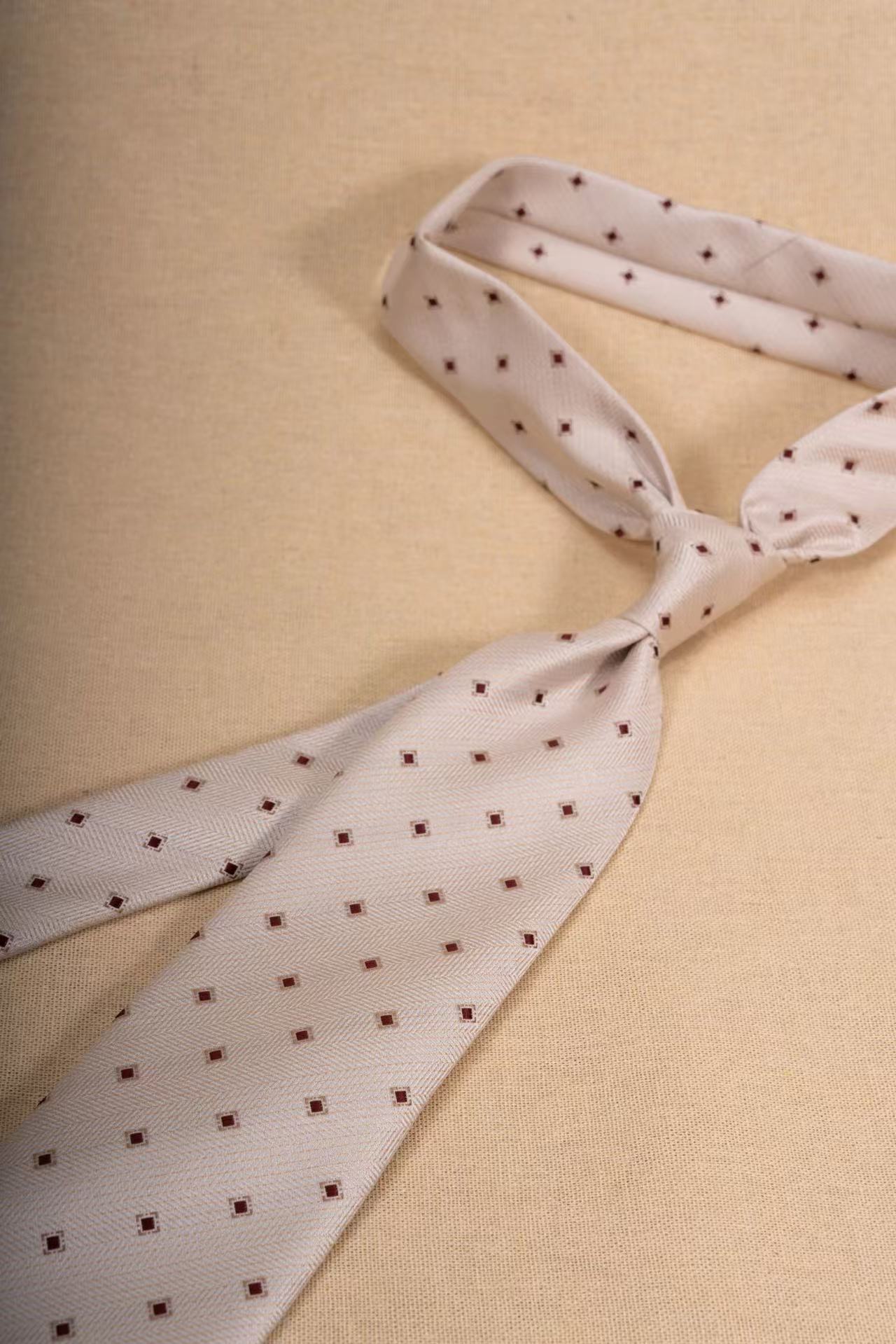 Products: LD-A380 Necktie / Polka dots / Business / Wedding / Versatile