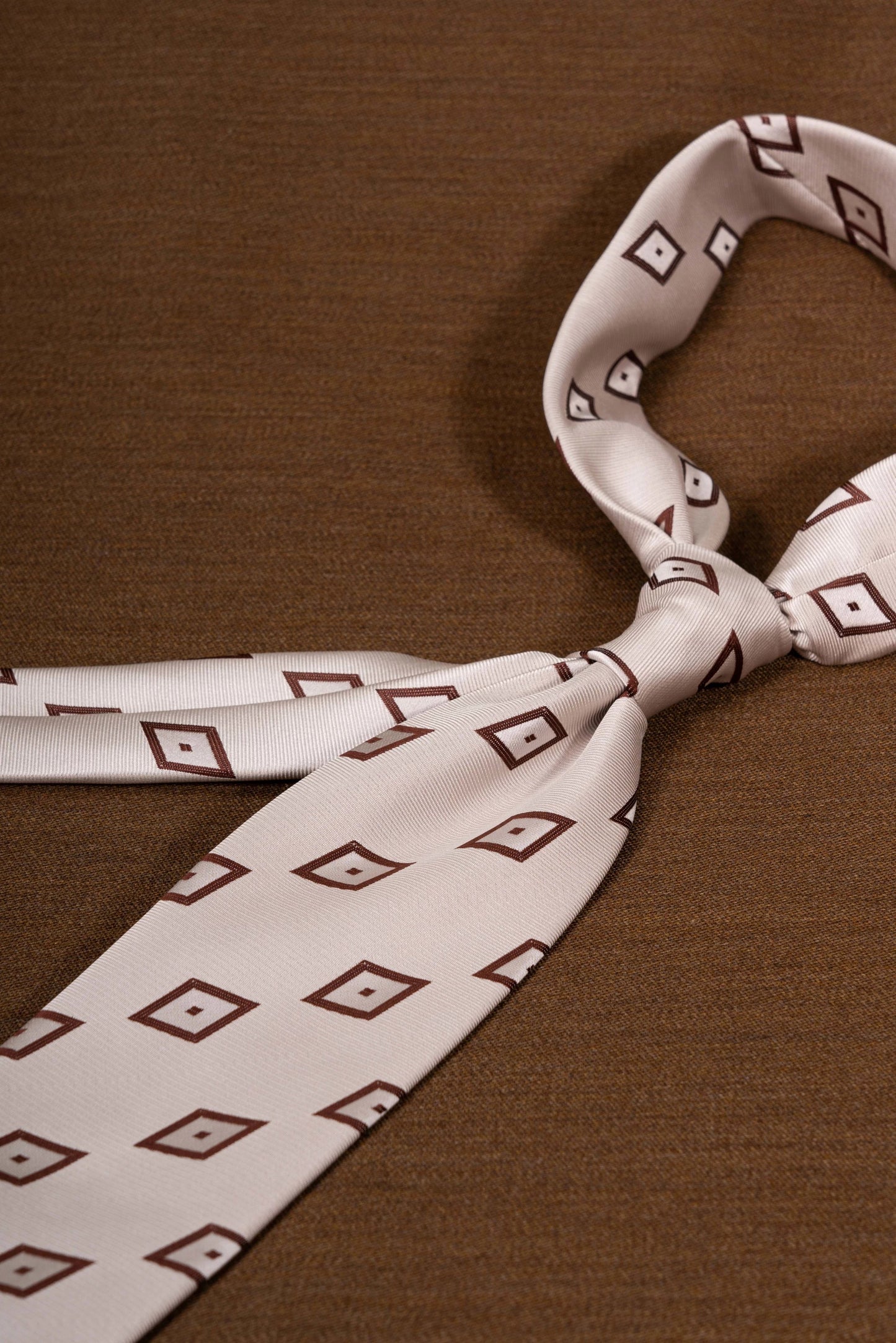 Products: LD-A268 Necktie / Polka dots / Business / Wedding / Versatile