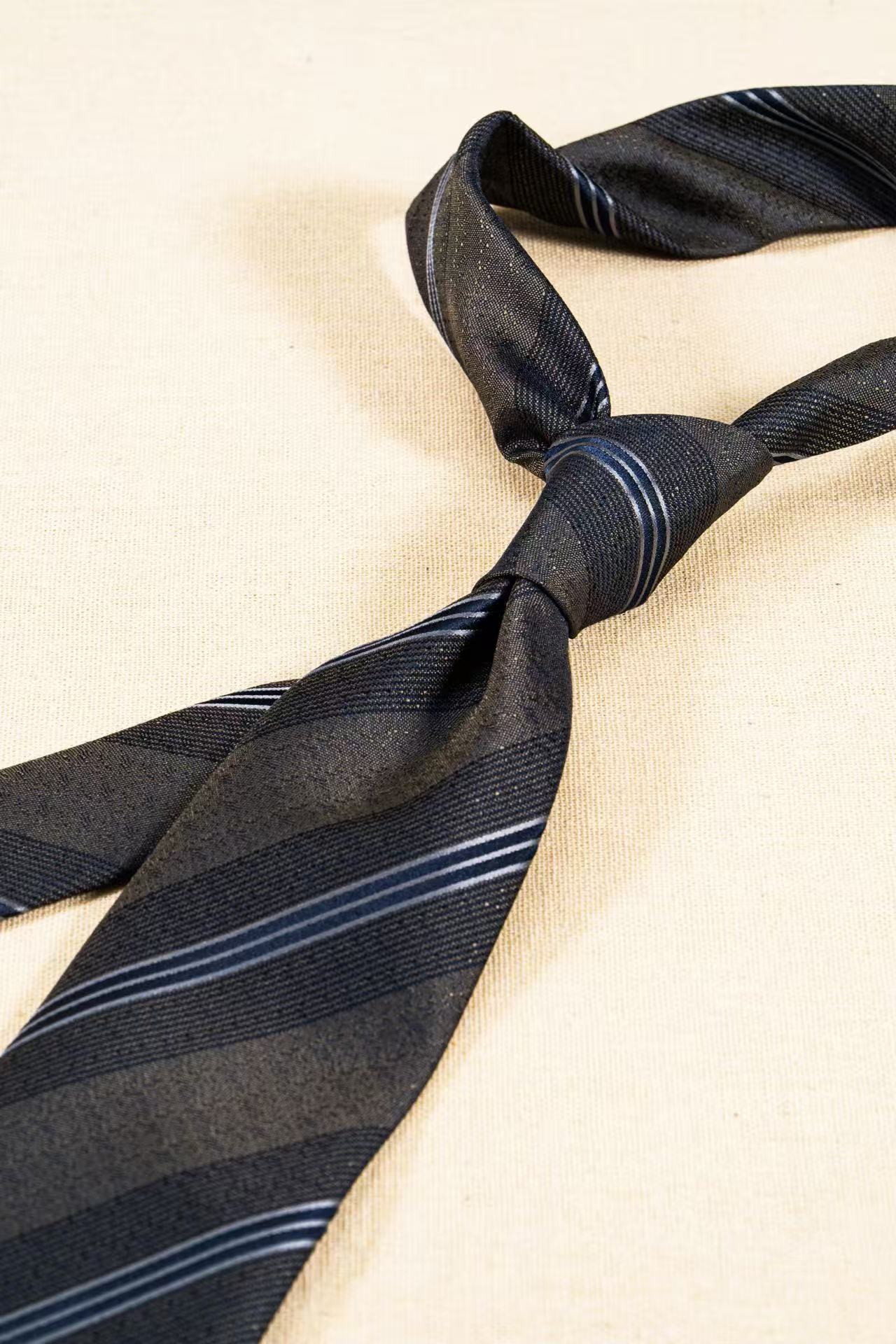 Products: LD-C051 Necktie / Stripes / Business / Wedding / Versatile