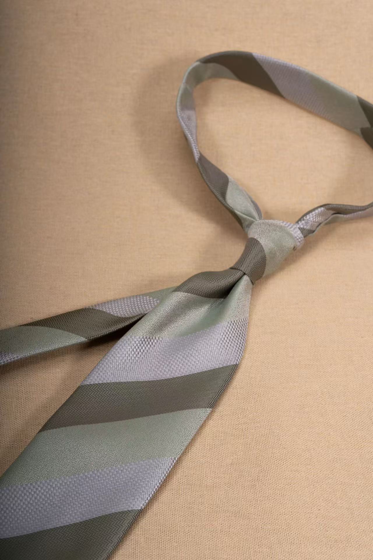 Products: LD-A378 Necktie / Stripes / Business / Wedding / Versatile