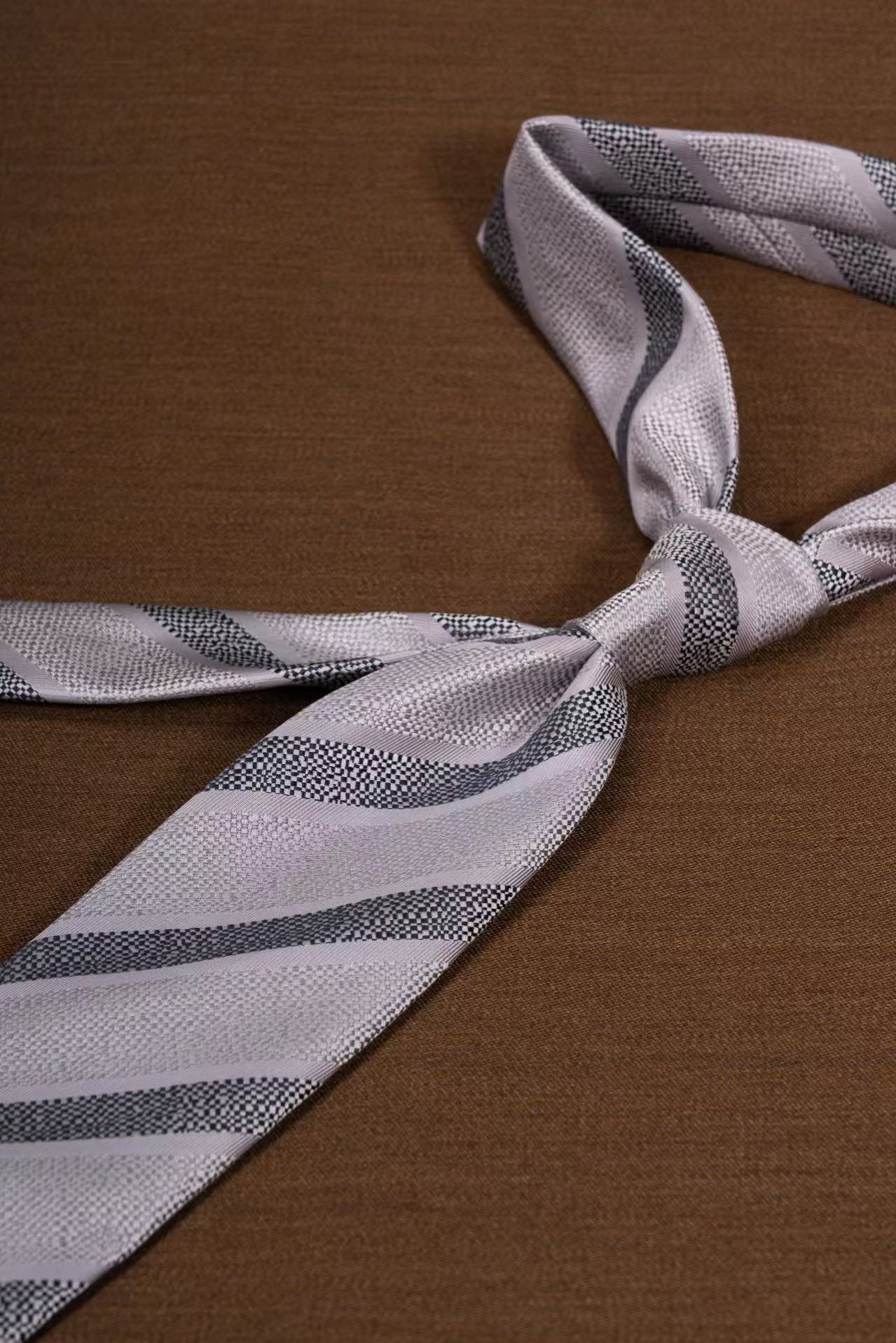 Products: LD-A252 Necktie / Stripes / Business / Wedding / Versatile