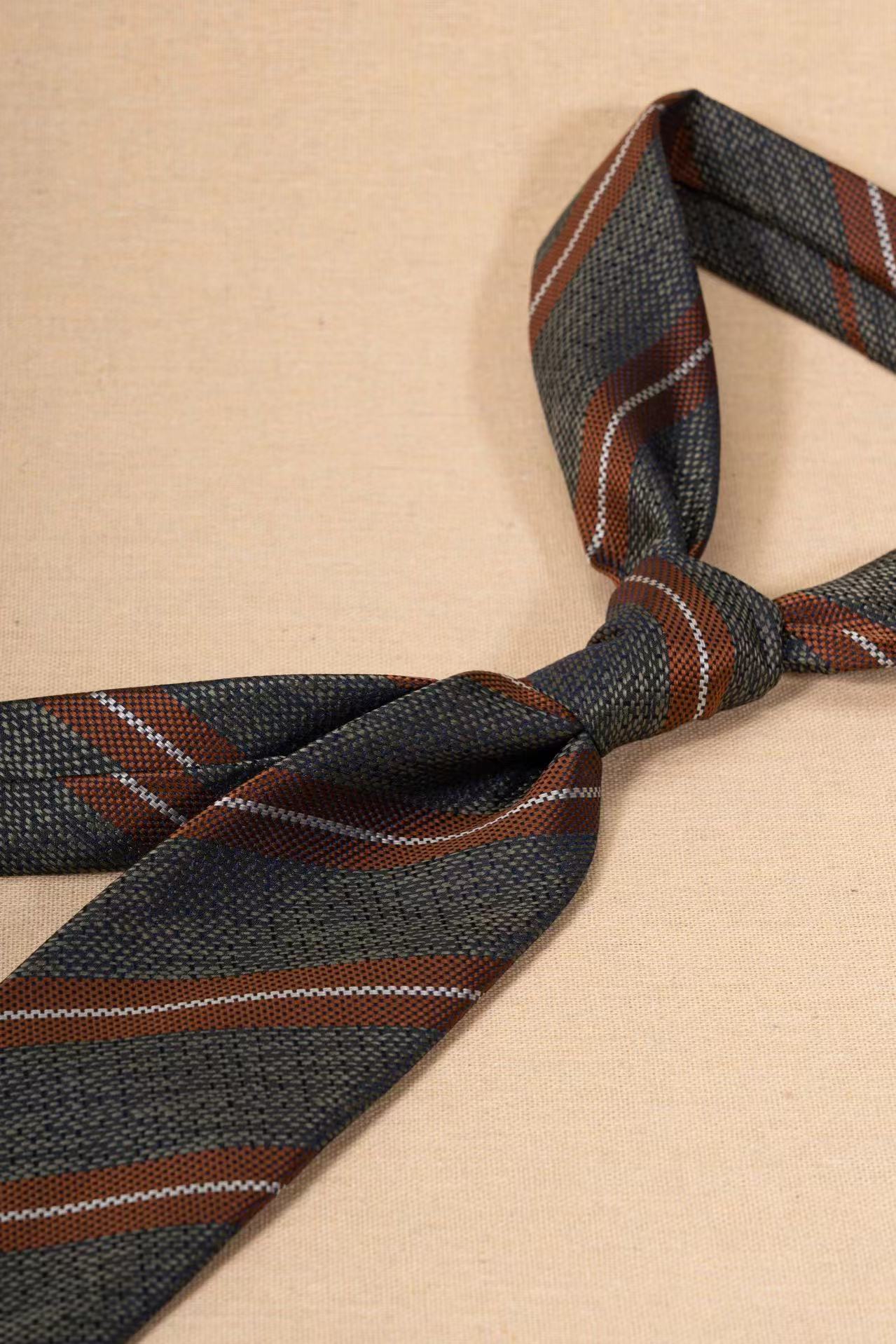 Products: LD-A208 Necktie / Stripes / Business / Wedding / Versatile