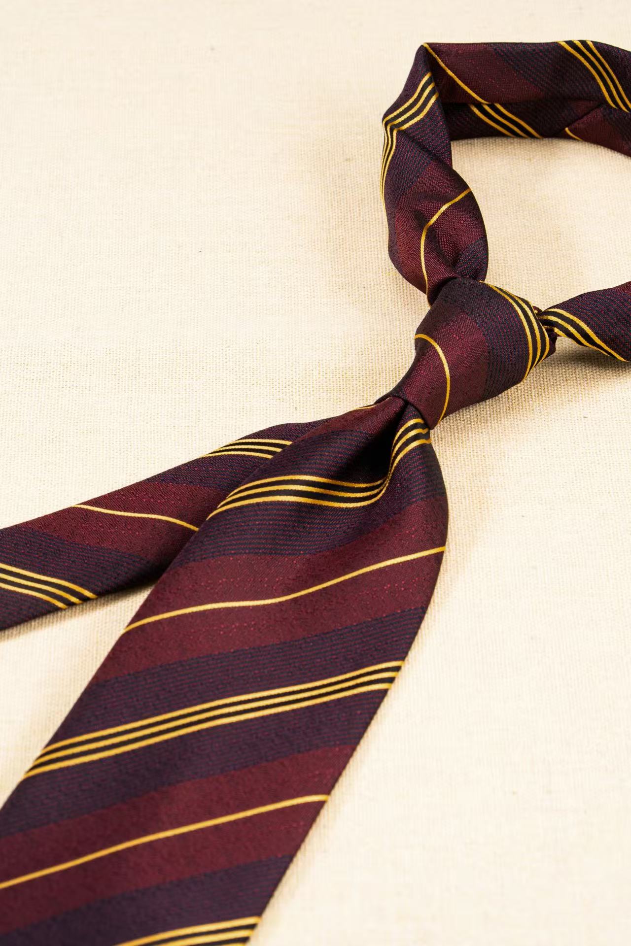 Products: LD-C032 Necktie / Stripes / Business / Wedding / Versatile