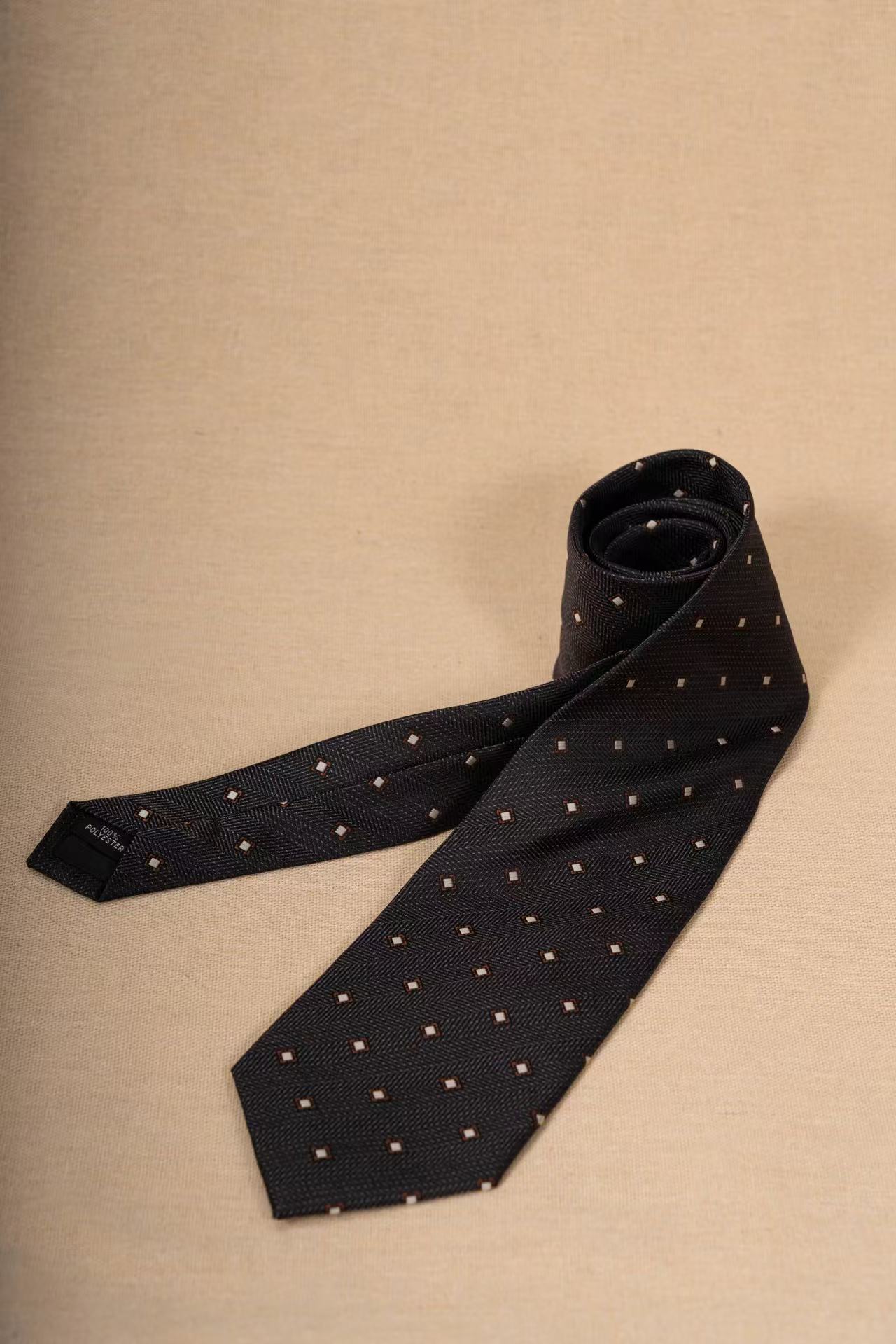 Products: LD-A92 Necktie / Polka dots / Business / Wedding / Versatile