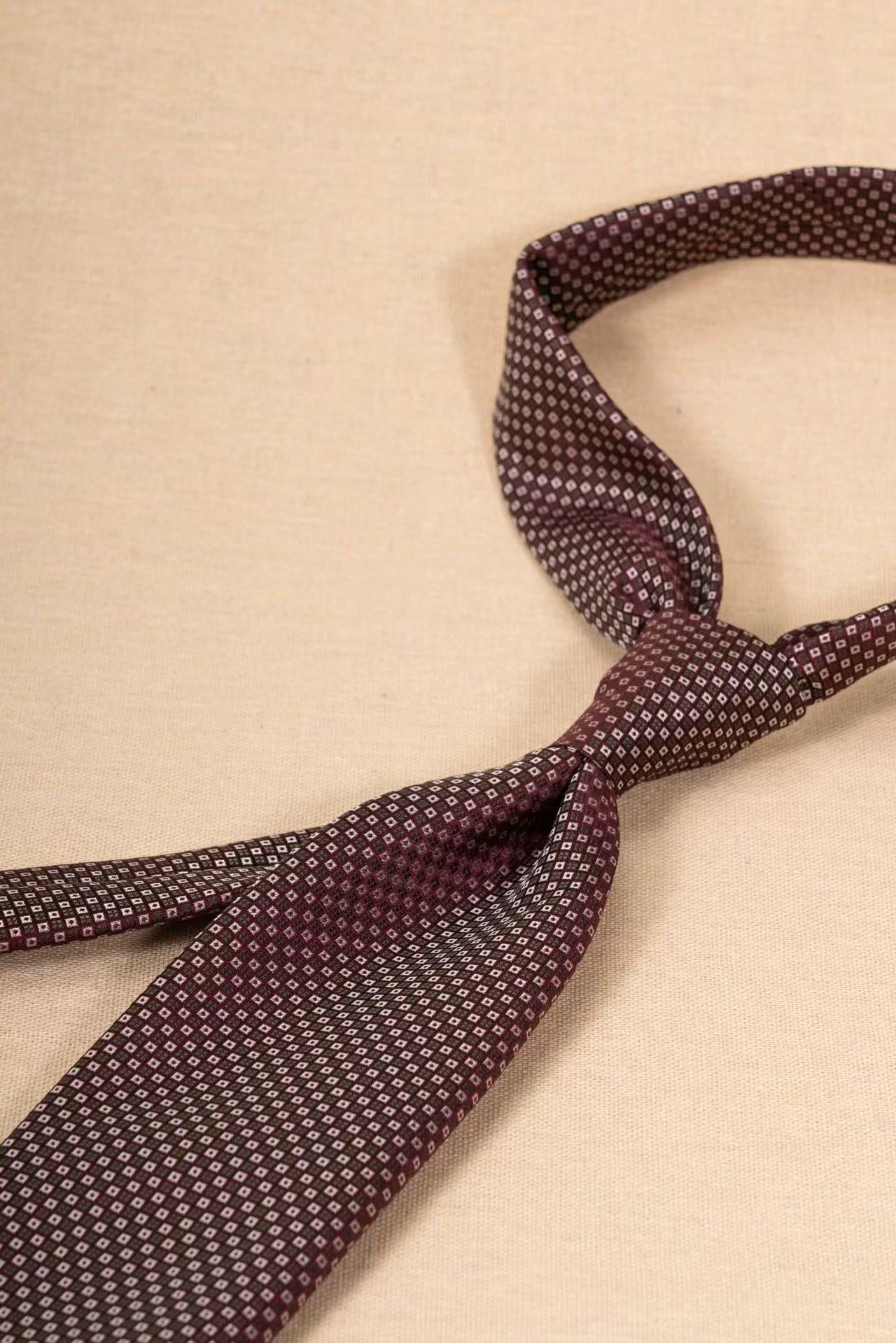 Products: LD-A68 Necktie / Polka dots / Business / Wedding / Versatile