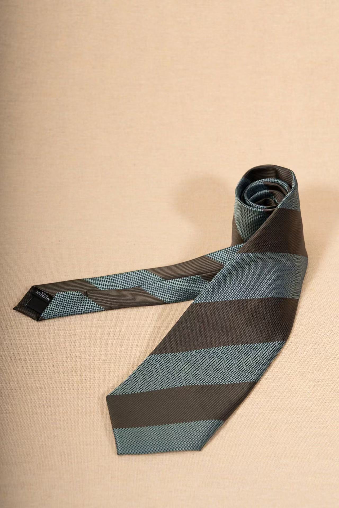 Products: LD-A195 Necktie / Stripes / Business / Wedding / Versatile