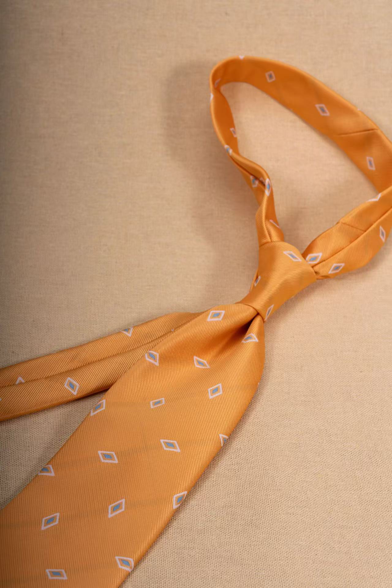 Products: LD-A375 Necktie / Polka dots / Business / Wedding / Versatile