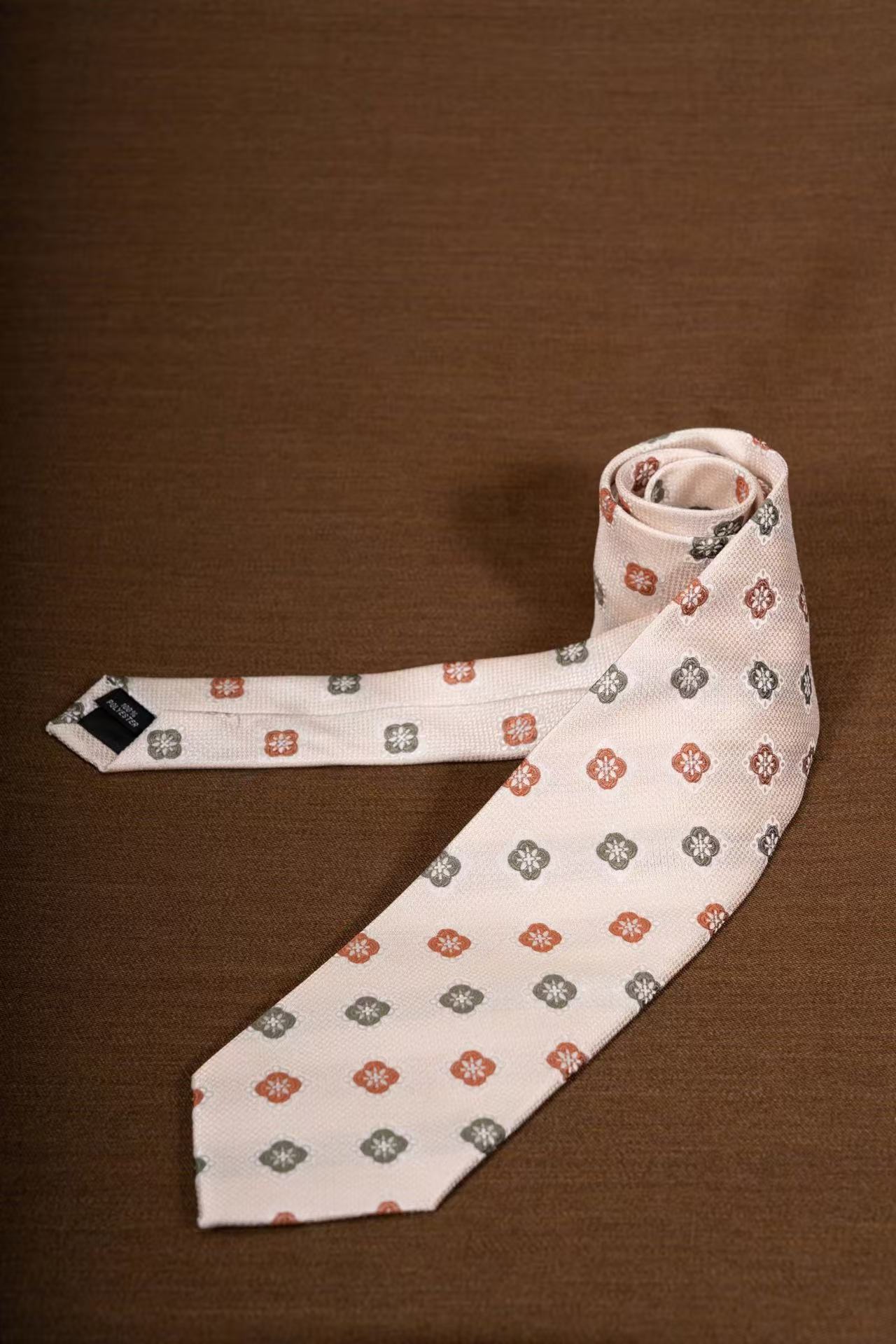 Products: LD-A260 Necktie / Polka dots / Business / Wedding / Versatile