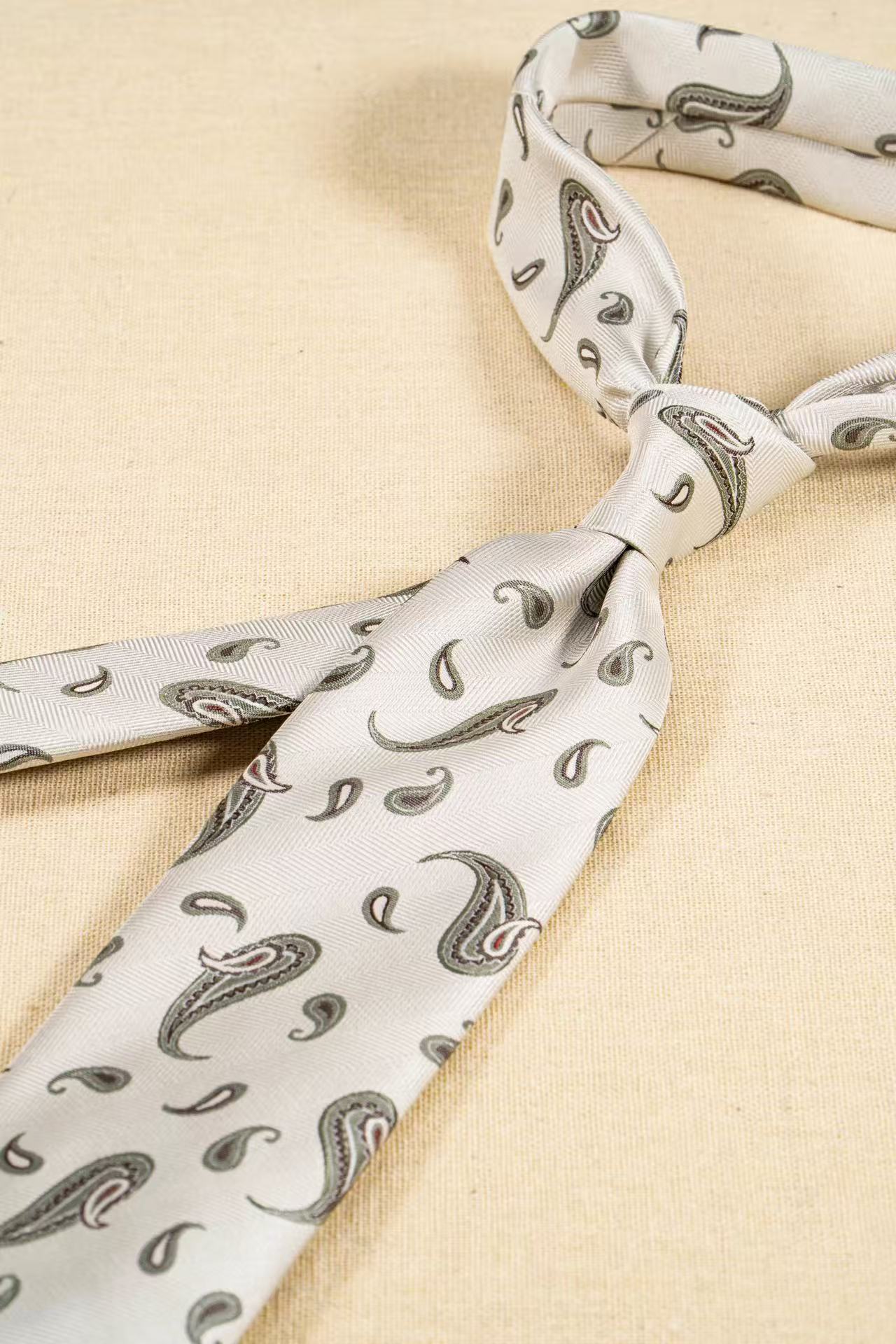 Products: LD-C056 Necktie / Pattern / Business / Wedding / Versatile