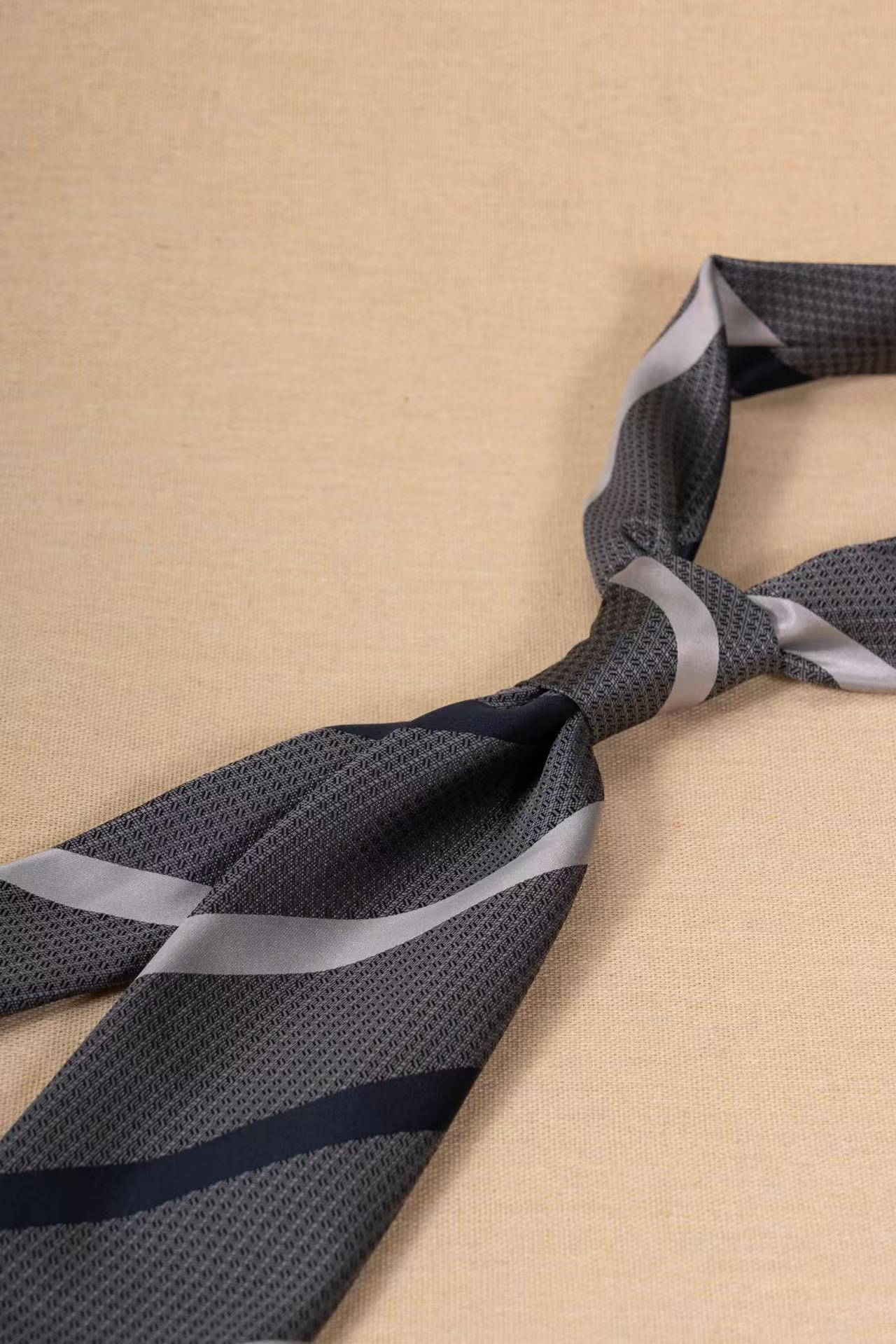 Products: LD-A77 Necktie / Stripes / Business / Wedding / Versatile