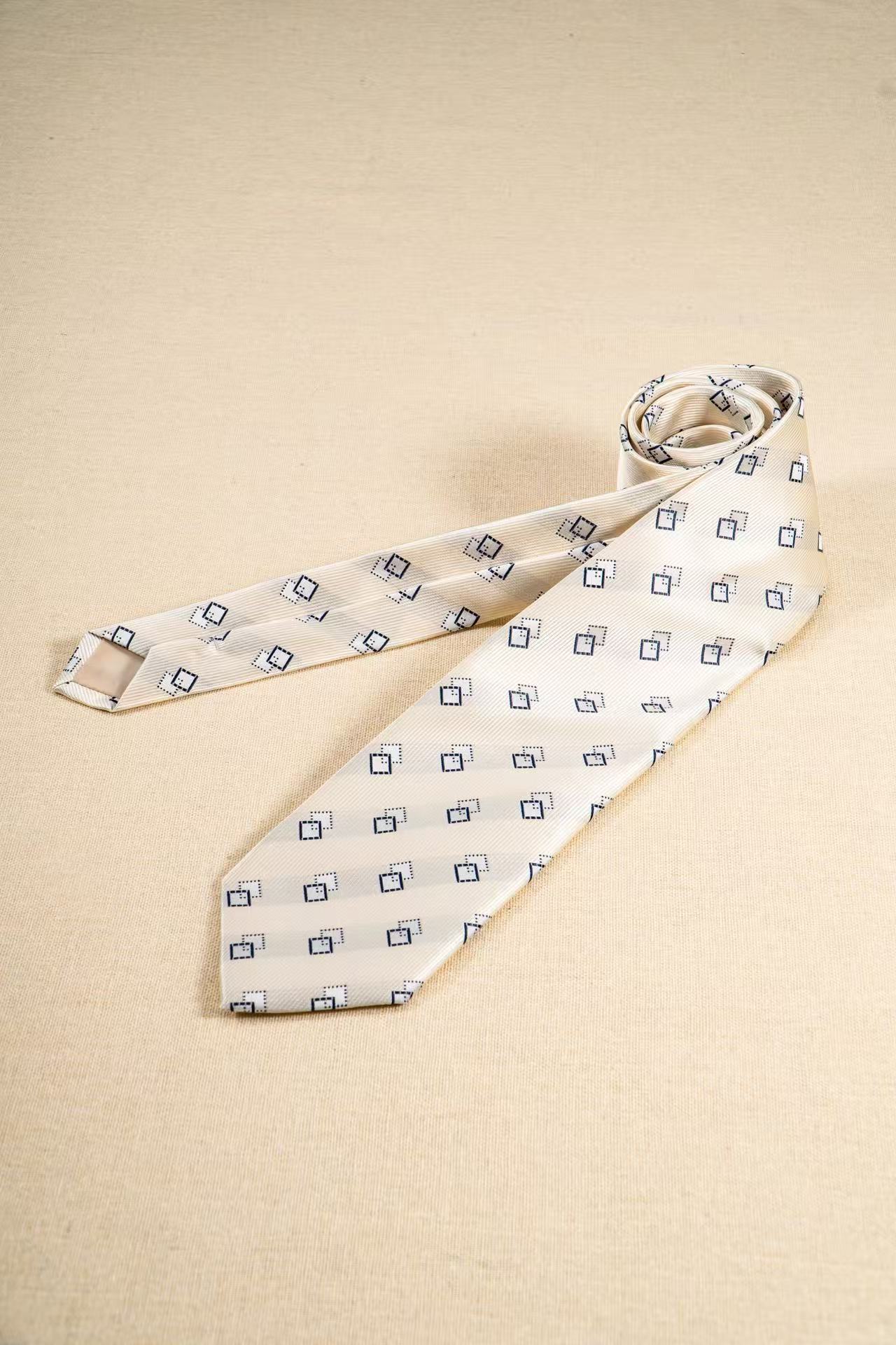 Products: LD-A27 Necktie / Polka dots / Business / Wedding / Versatile