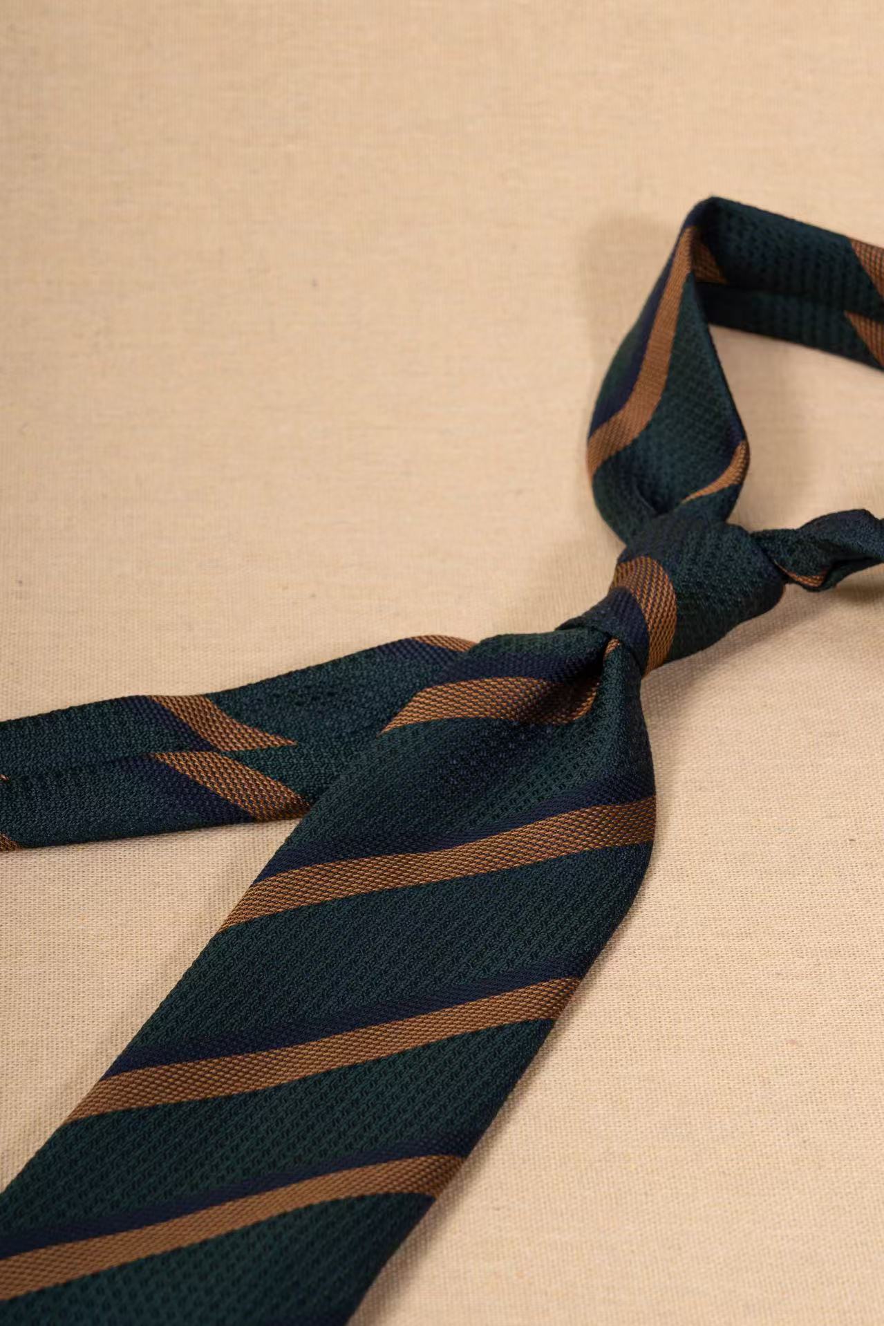 Products: LD-A198 Necktie / Stripes / Business / Wedding / Versatile
