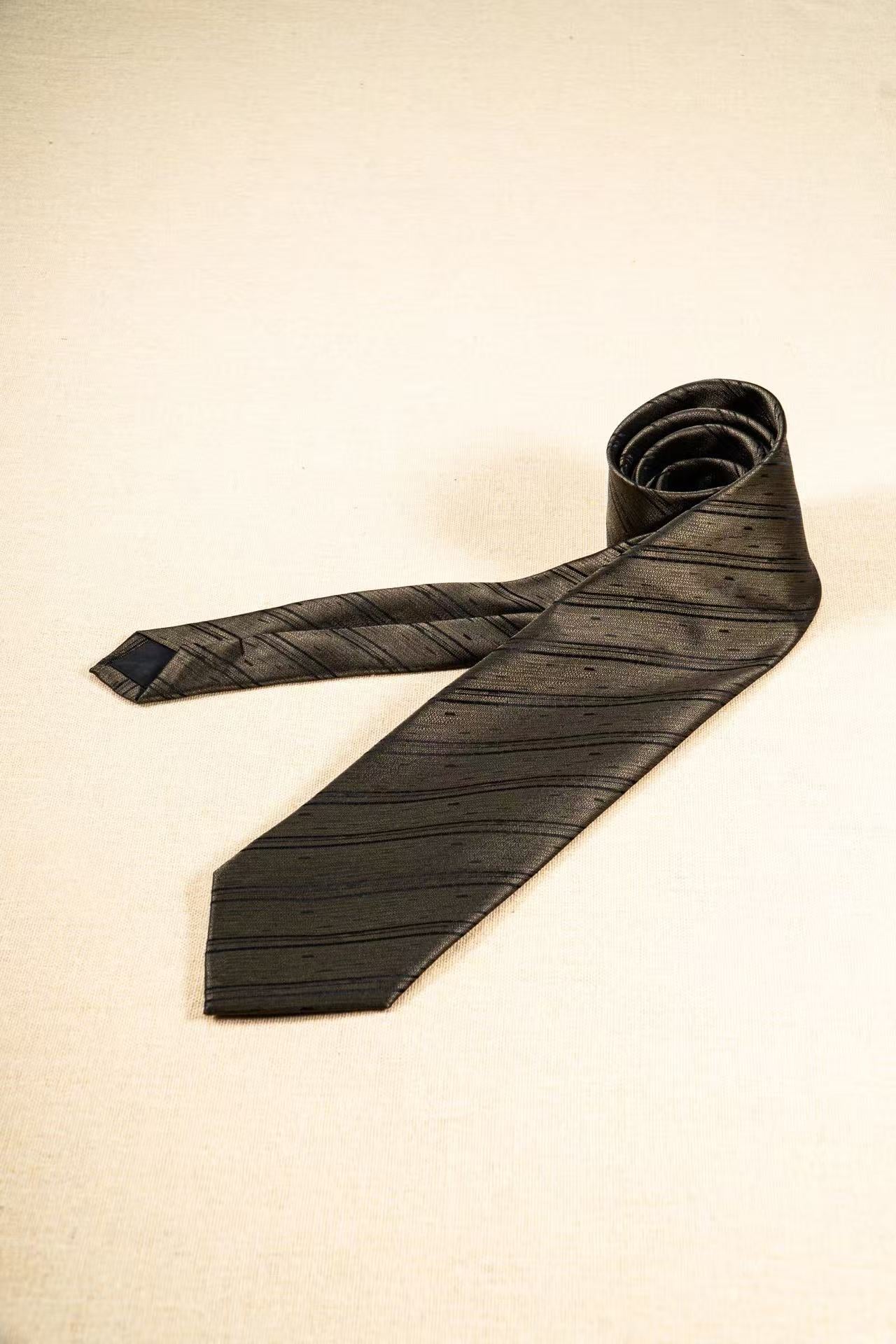 Products: LD-C022 Necktie / Stripes / Business / Wedding / Versatile