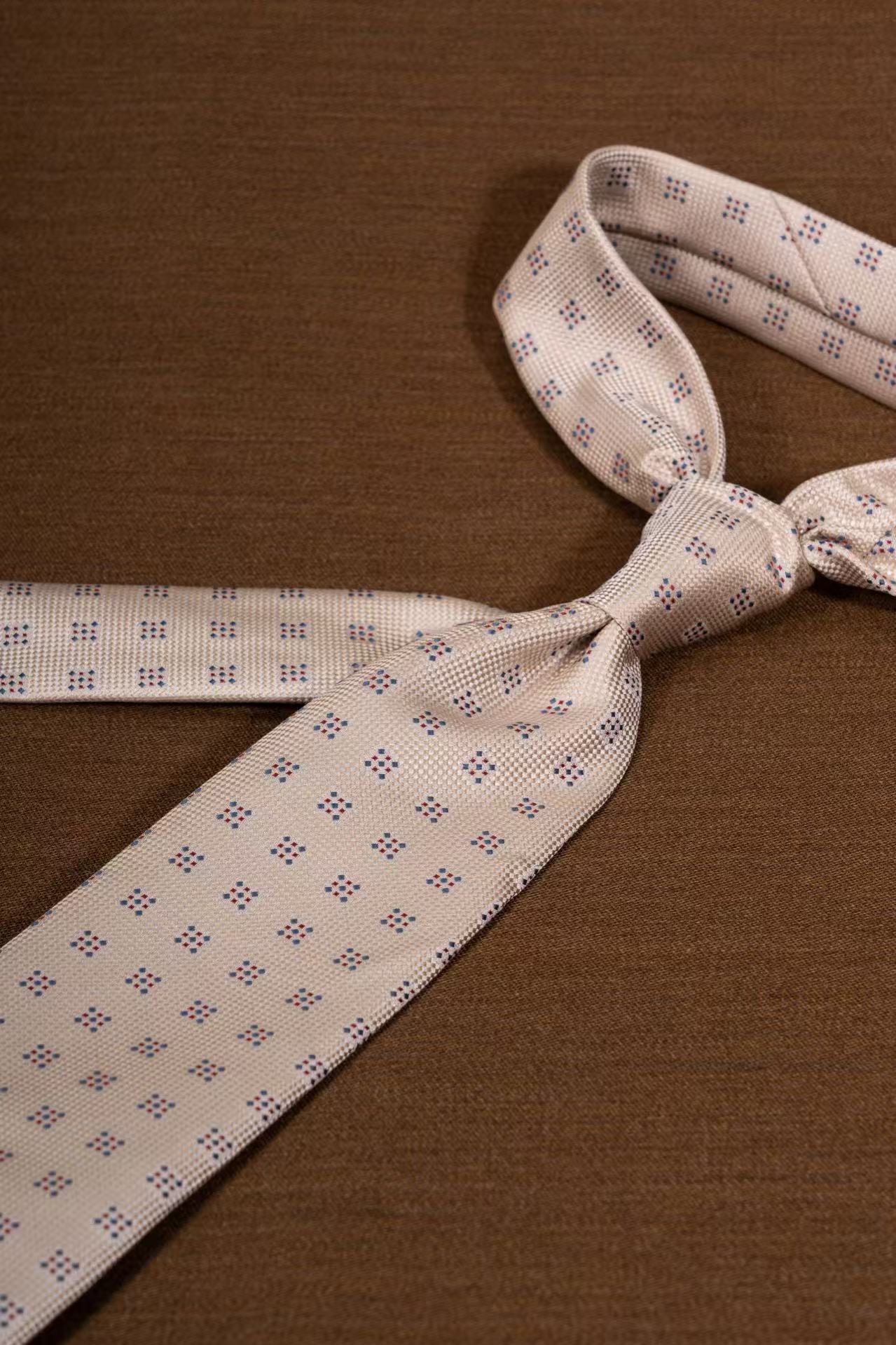 Products: LD-A282 Necktie / Polka dots / Business / Wedding / Versatile