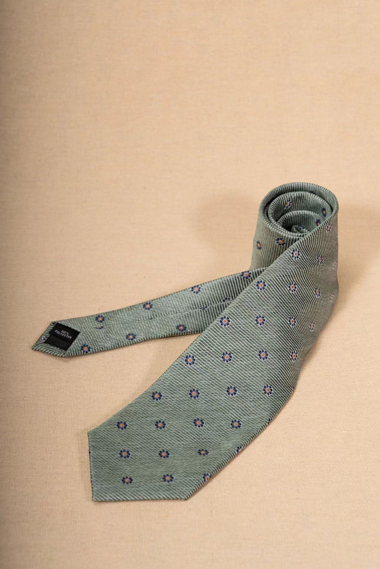 Products: LD-A193 Necktie / Polka dots / Business / Wedding / Versatile