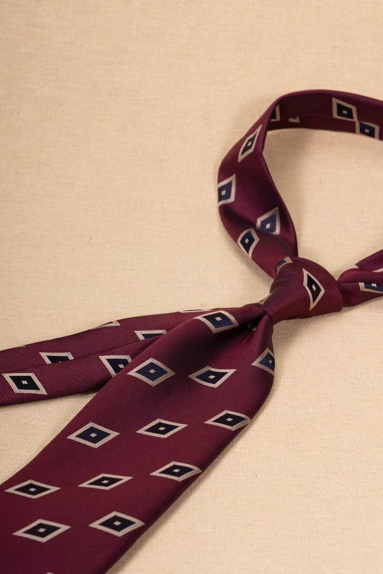 Products: LD-A39 Necktie / Polka dots / Business / Wedding / Versatile