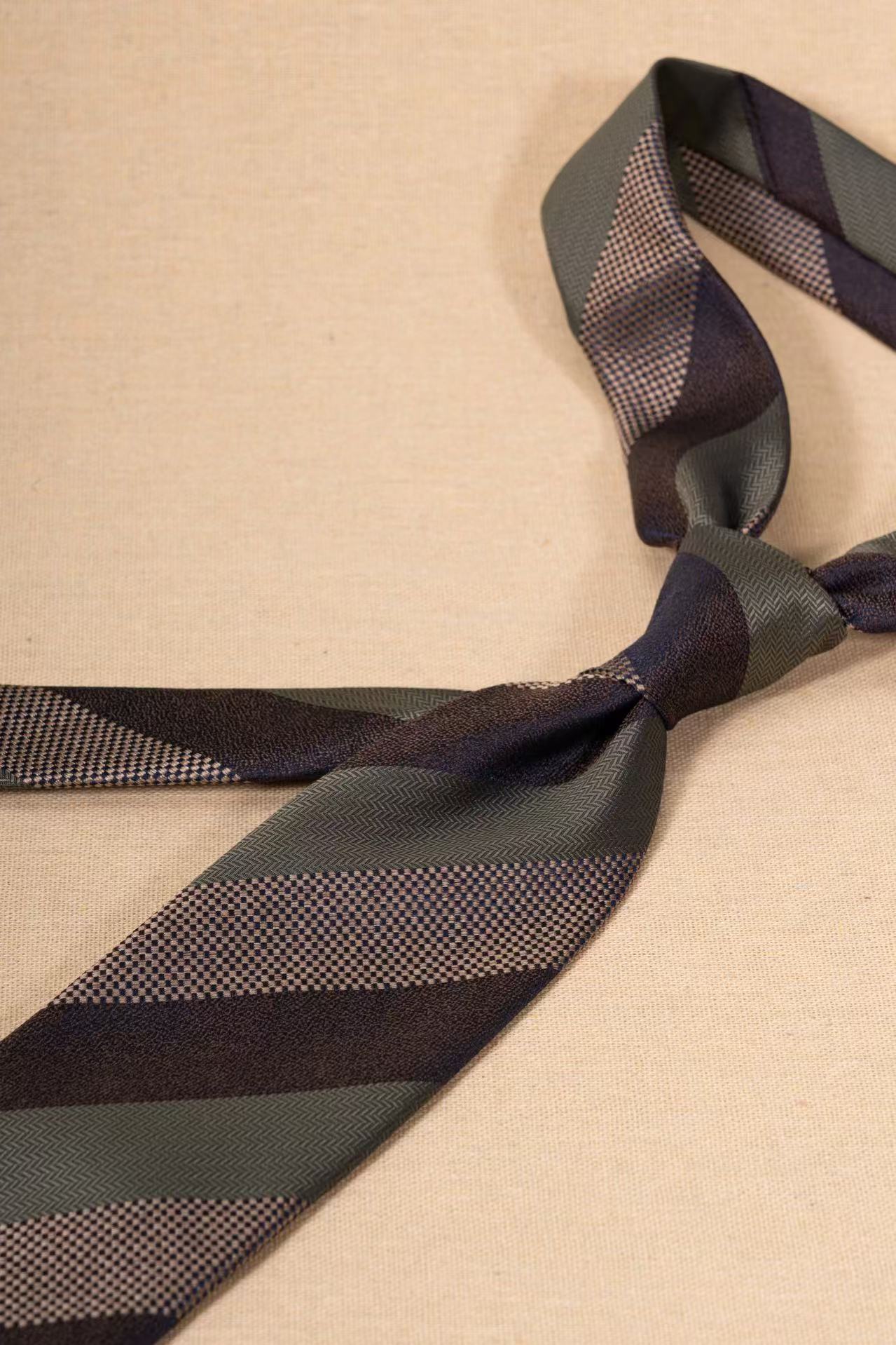 Products: LD-A223 Necktie / Stripes / Business / Wedding / Versatile