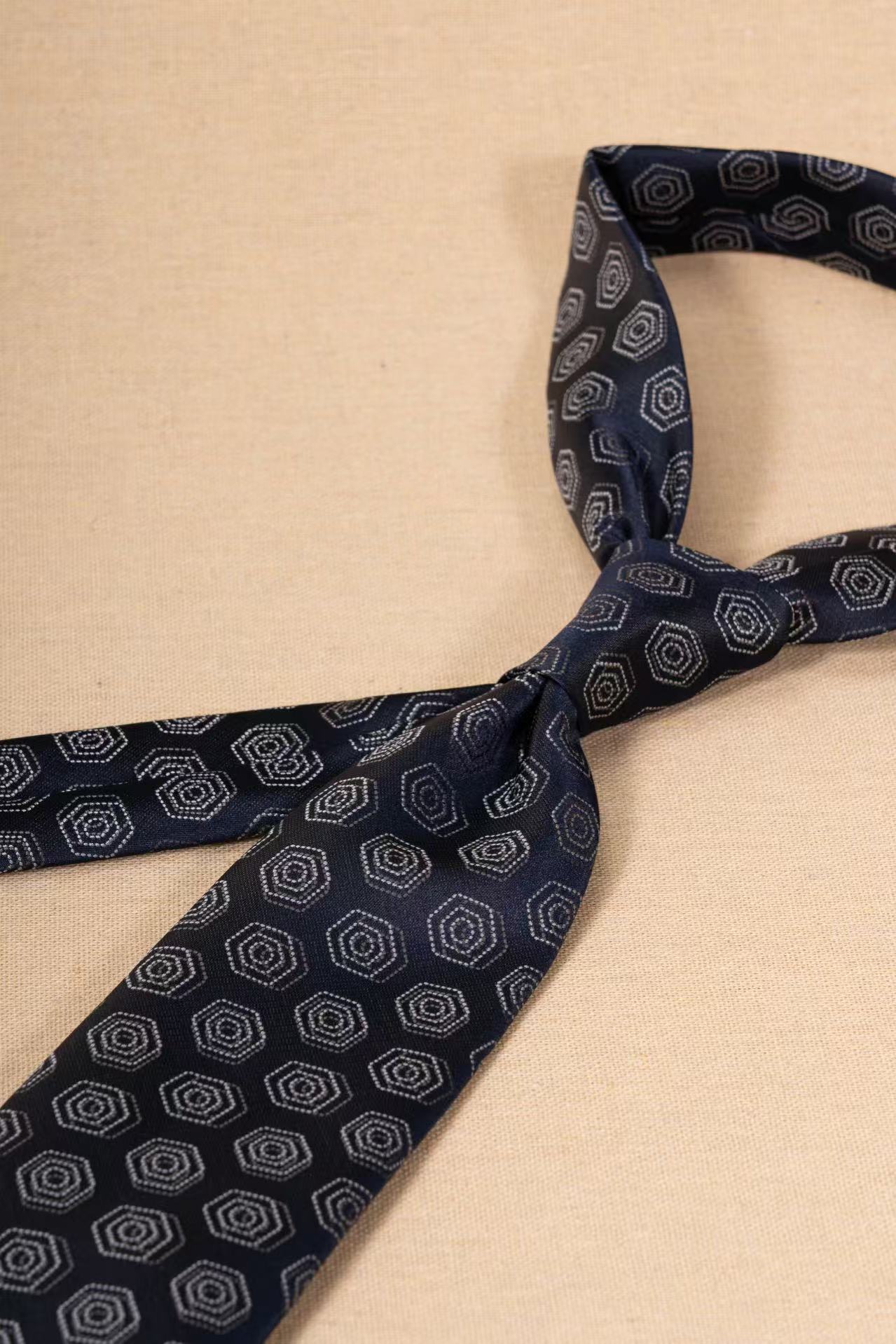 Products: LD-A138 Necktie / Polka dots / Business / Wedding / Versatile