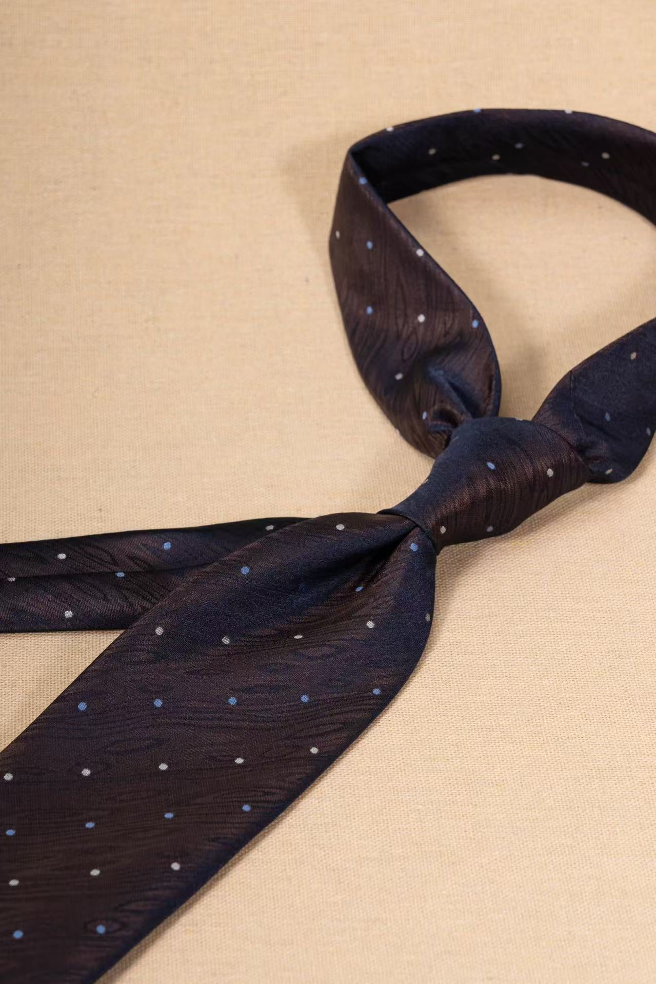 Products: LD-A113 Necktie / Polka dots / Business / Wedding / Versatile