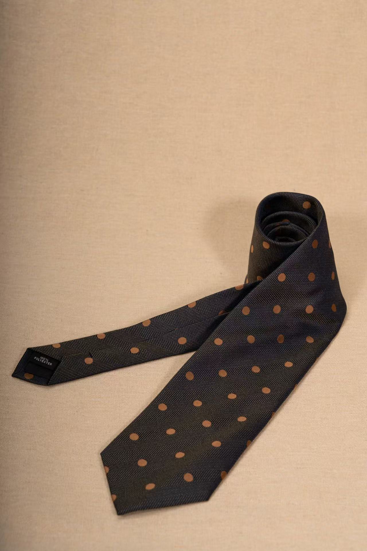 Products: LD-A104 Necktie / Polka dots / Business / Wedding / Versatile