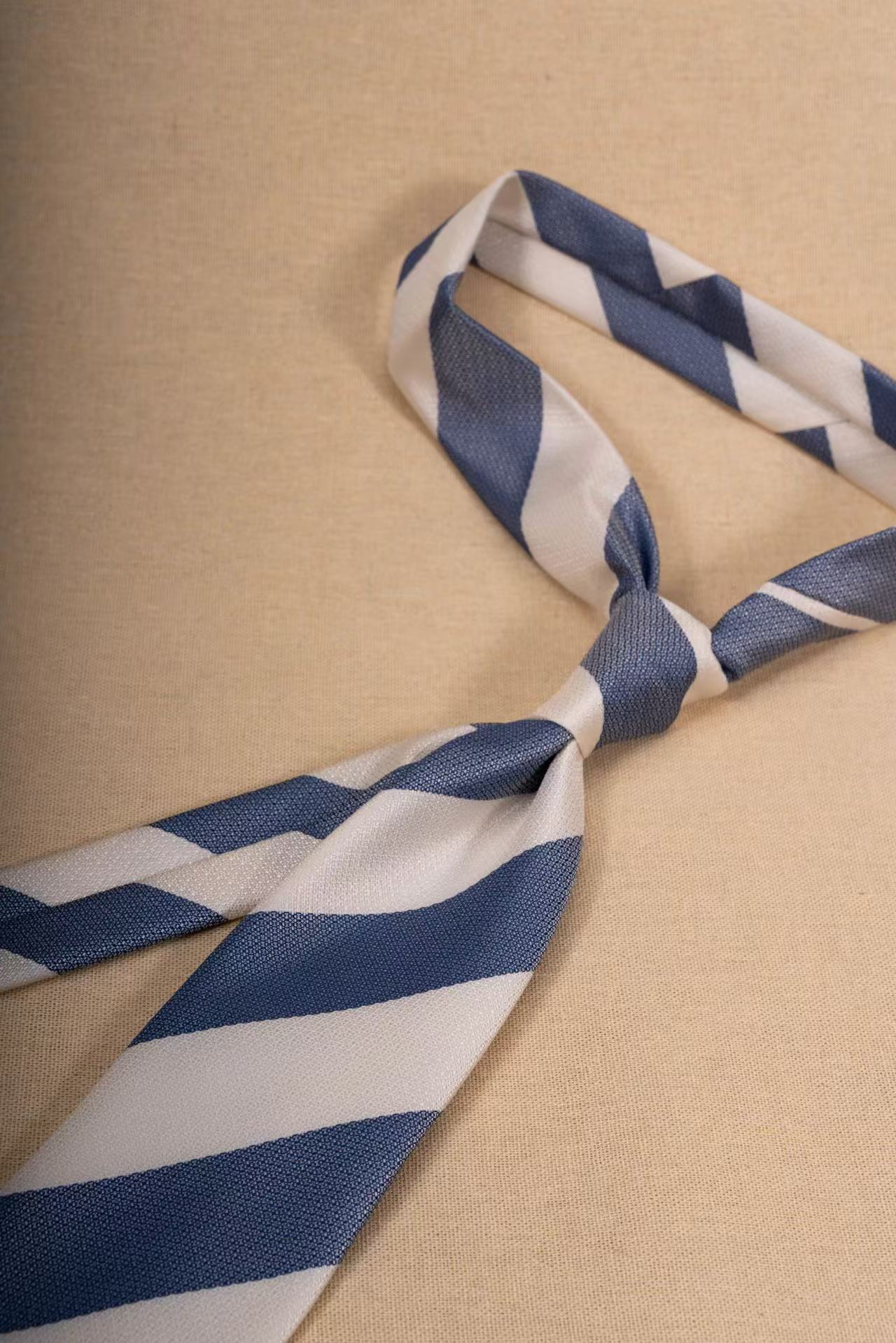 Products: LD-A389 Necktie / Stripes / Business / Wedding / Versatile