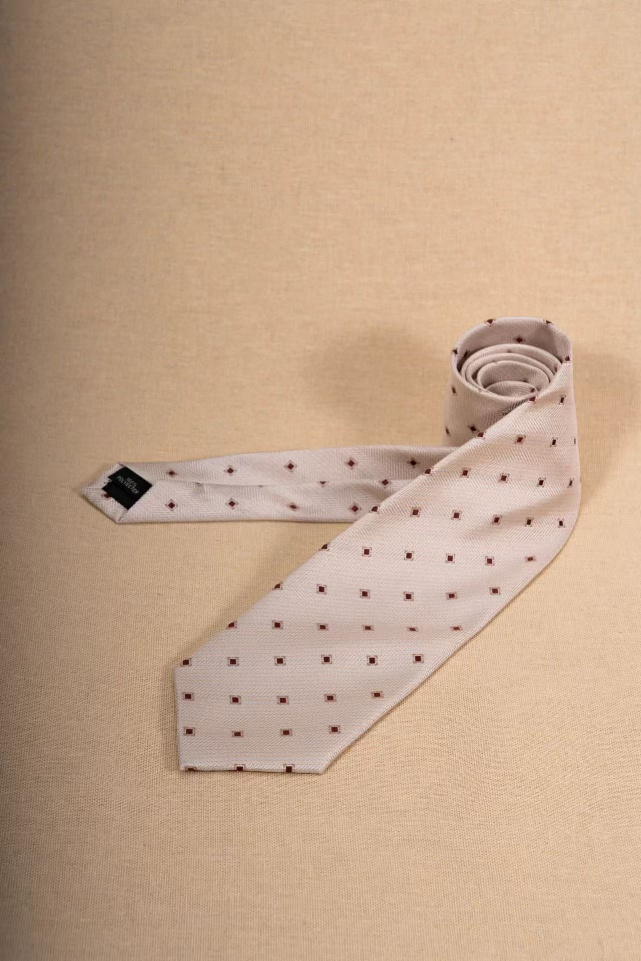 Products: LD-A380 Necktie / Polka dots / Business / Wedding / Versatile
