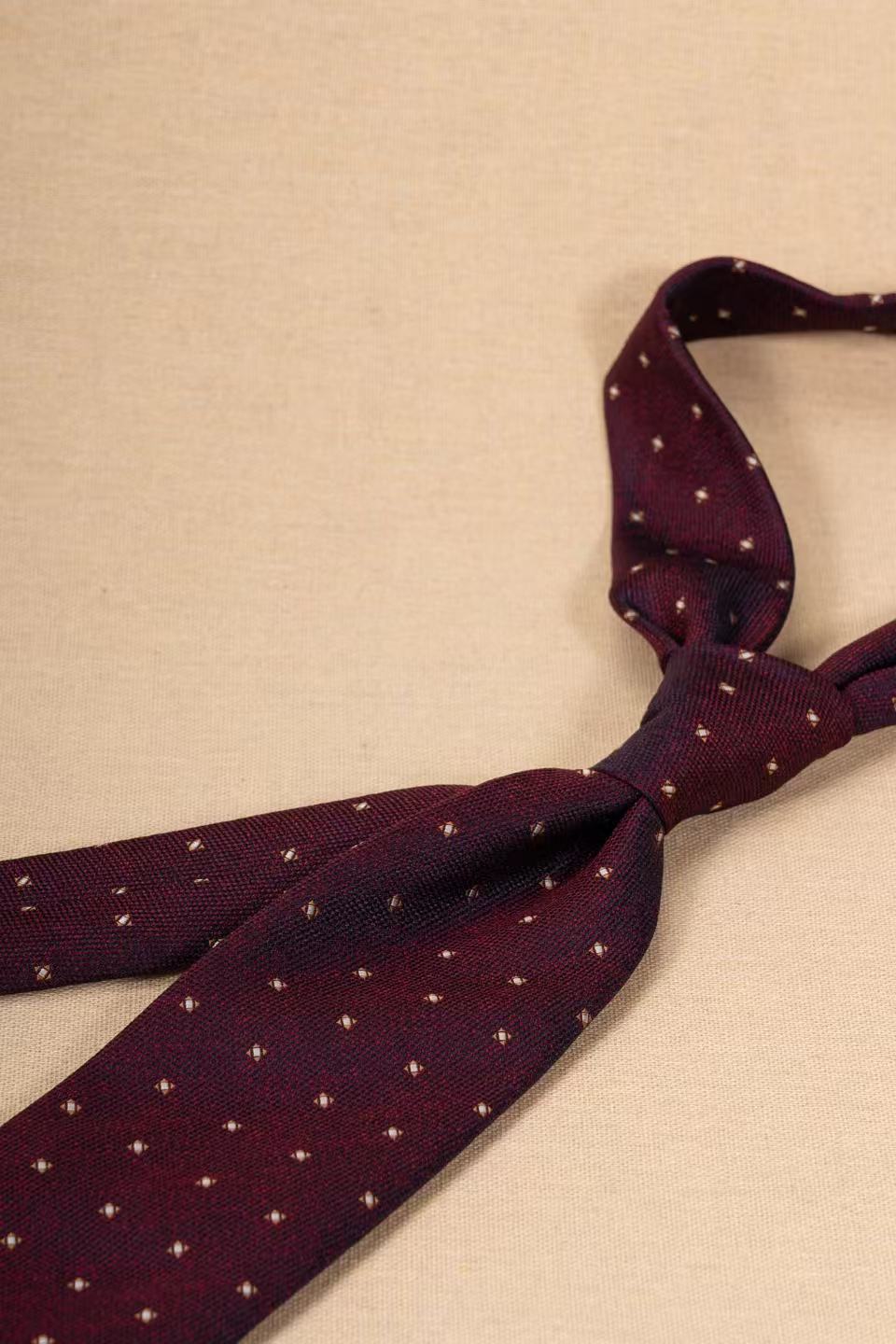 Products: LD-A44 Necktie / Polka dots / Business / Wedding / Versatile