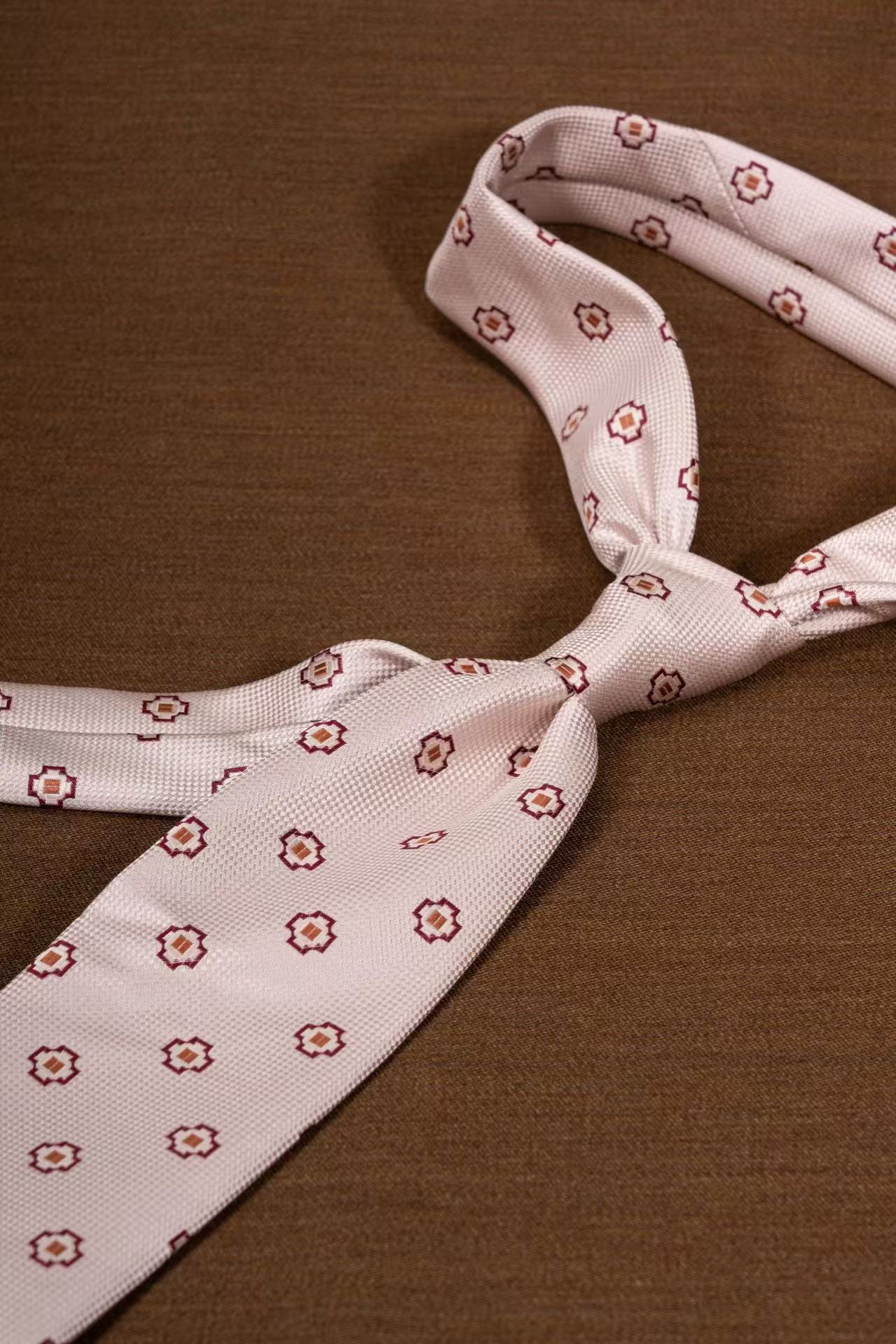 Products: LD-A254 Necktie / Polka dots / Business / Wedding / Versatile