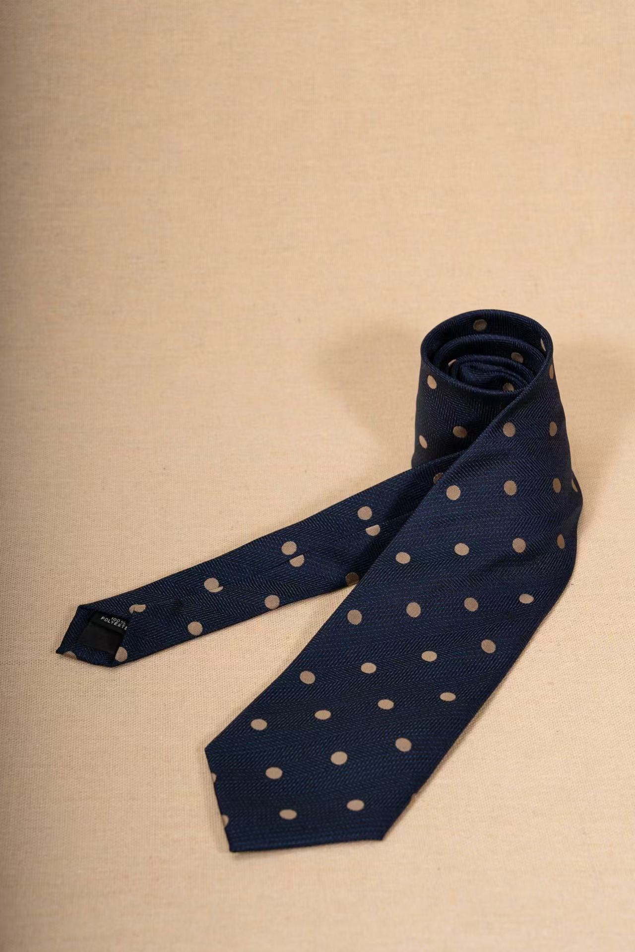 Products: LD-A146 Necktie / Polka dots / Business / Wedding / Versatile