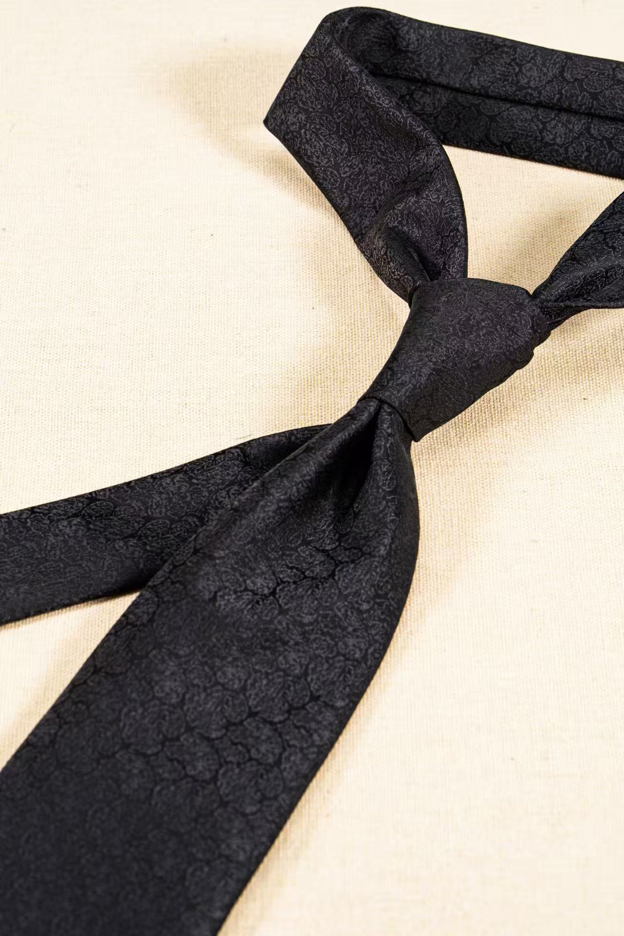 Products: LD-C072 Necktie / Pattern / Business / Wedding / Versatile
