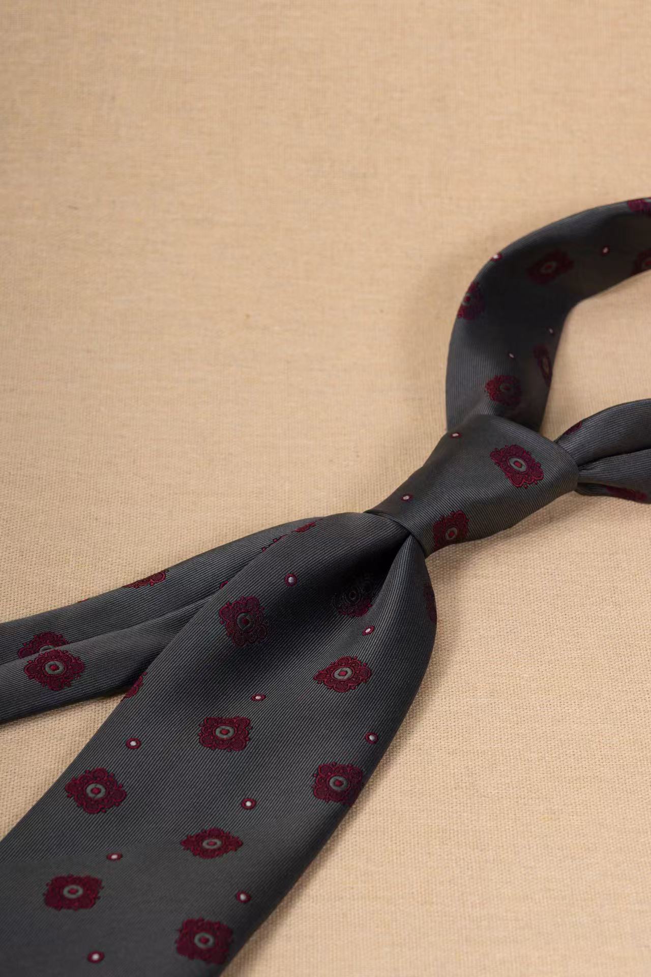 Products: LD-A90 Necktie / Polka dots / Business / Wedding / Versatile