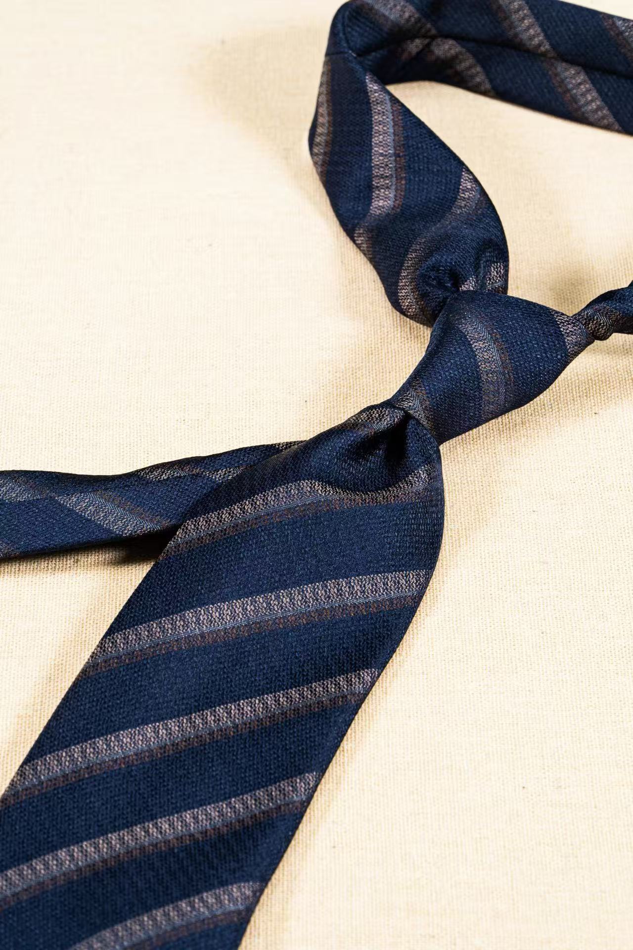 Products: LD-C054 Necktie / Stripes / Business / Wedding / Versatile