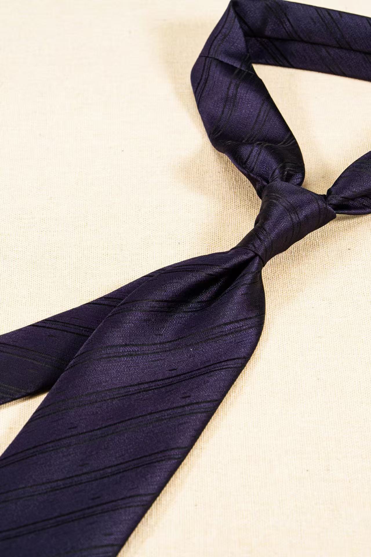 Products: LD-C043 Necktie / Stripes / Business / Wedding / Versatile