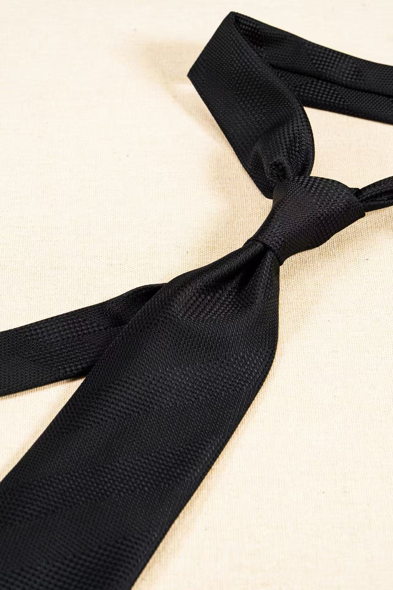 Products: LD-C044 Necktie / Stripes / Business / Wedding / Versatile