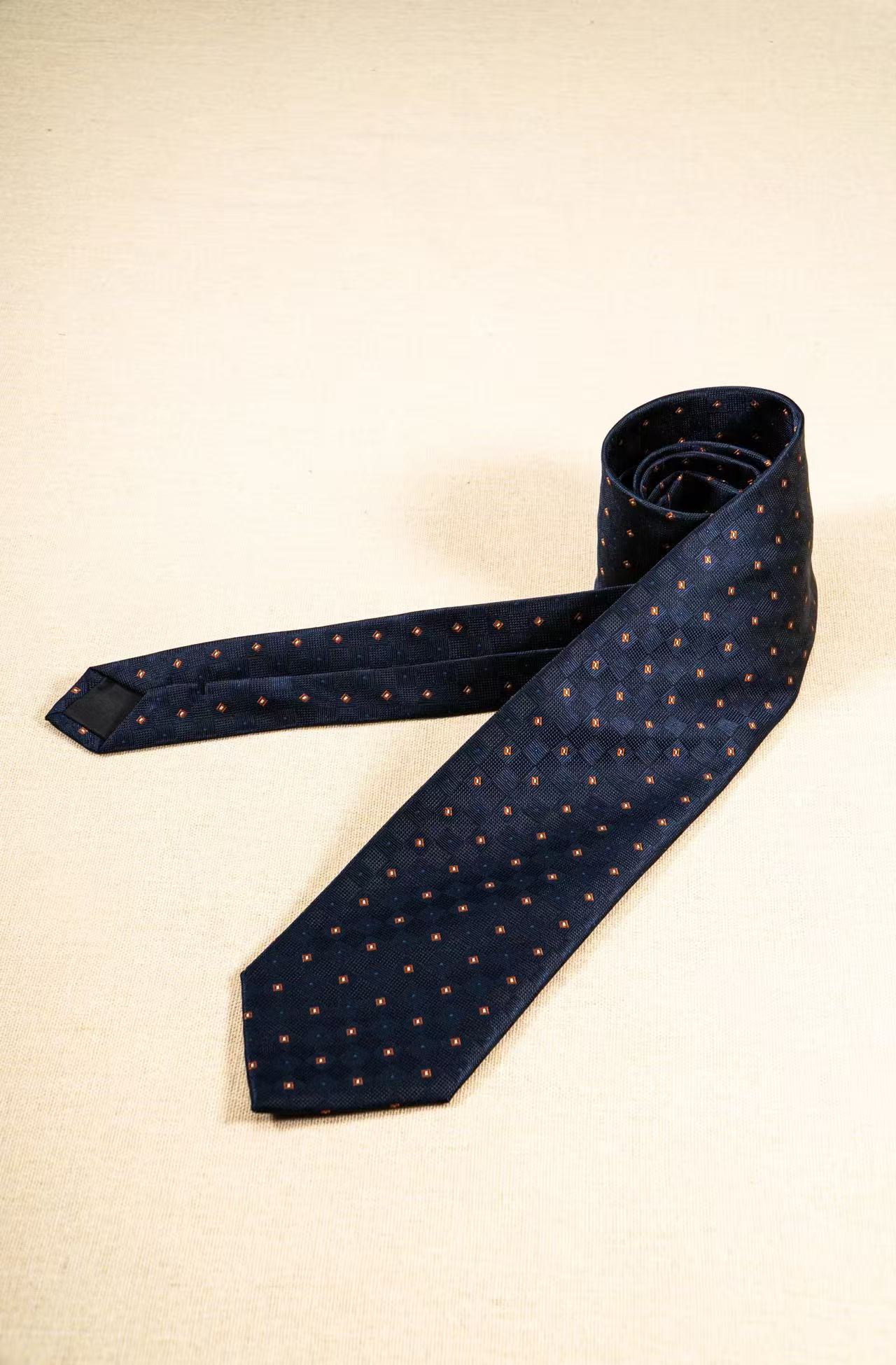 Products: LD-C086 Necktie / Polka dots / Business / Wedding / Versatile
